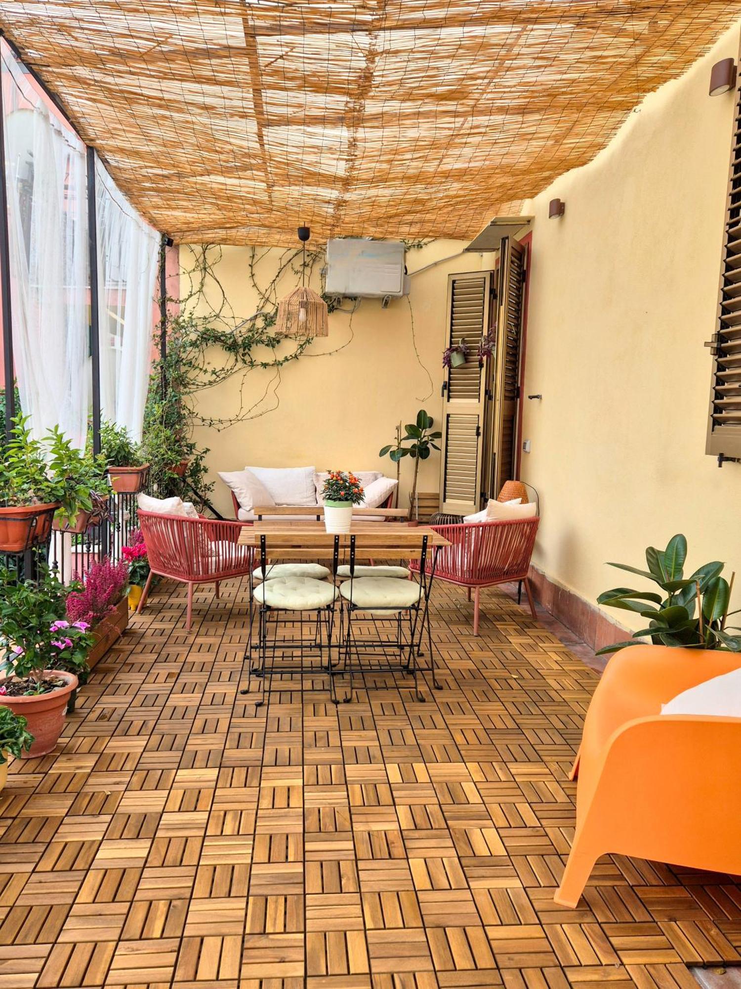Апартаменты La Terrazza Al Museo Неаполь Экстерьер фото